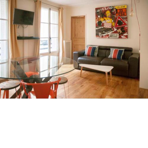 Bright & Spacious apartment in Madeleine