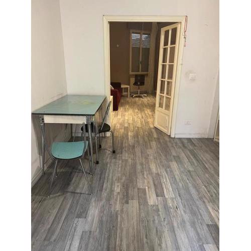 Bright studio apartment