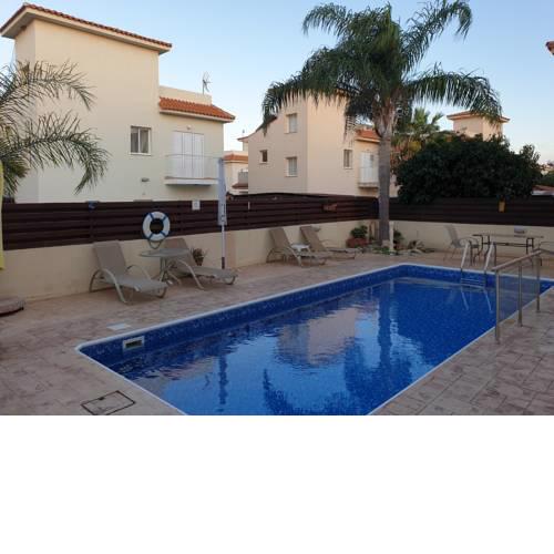 BRIGHT VILLA ELENA 17, PRIVATE POOL, WALK TO THE BEACH!