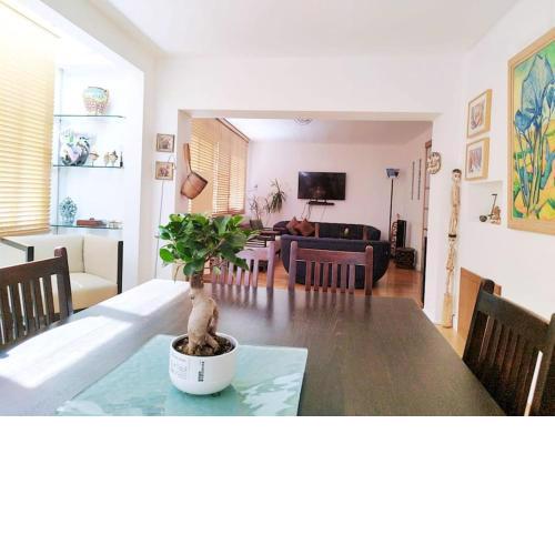 Bright&Artful Loft Typical Parisian Lifestyle Area