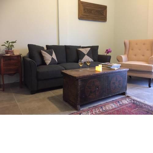 Bright,Beautiful and perfect located Penthouse!