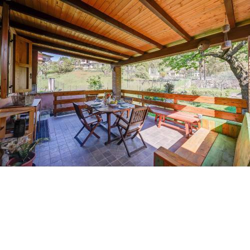 Brighty Rainbow House Garden - Happy Rentals