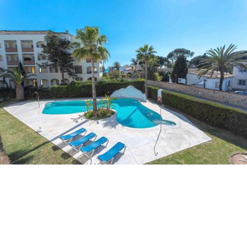 Brigth Apartment/2BED/2BATH/100m beach/Sea Views