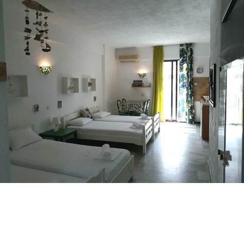 Brunis Apartments