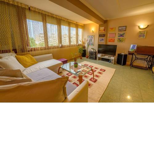 Buda high steps Sunny Apartment - 5min to Beach