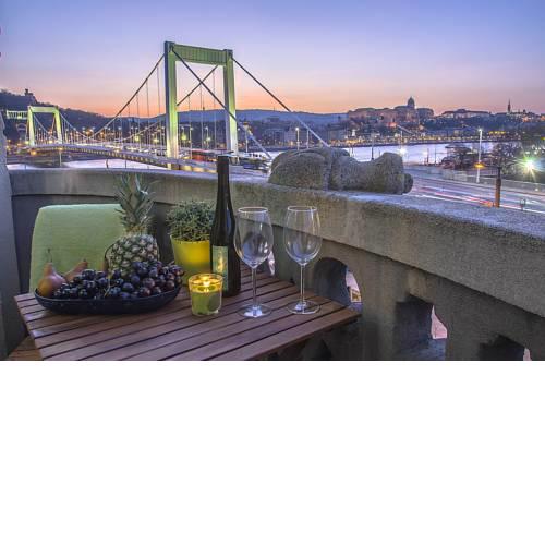 BudaBest View