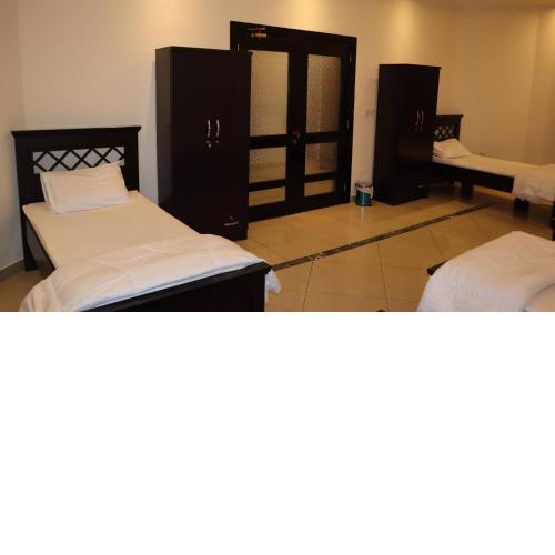 Budget Bed-Abu Dhabi Hostel