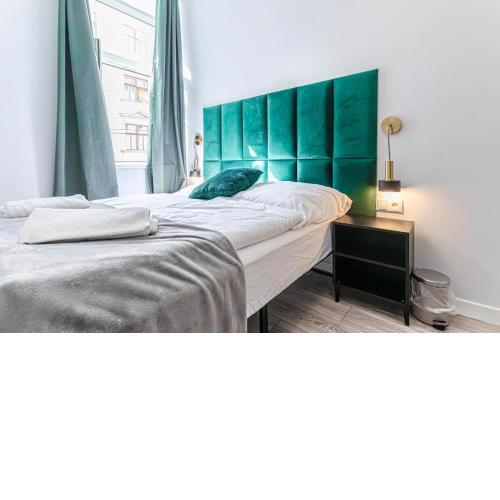 Budget-Friendly 2BR & 1LR, Central Vienna Delight