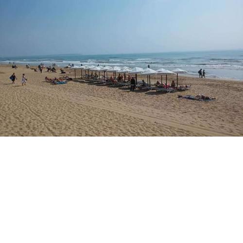 Bueno apartamento con vistas el mar