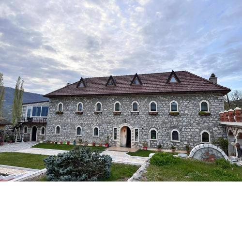 Bujtina Gjana