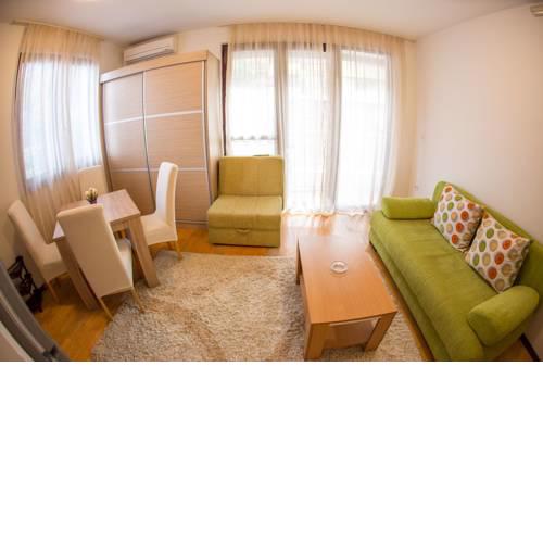 Burcak Apartment