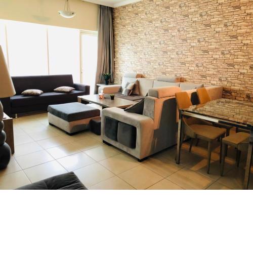 Burj Al Nujoom , stunning Downtown View apartment Hotel