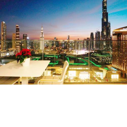 Burj & Fountain 2 BR Home with direct access to Dubai Mall 07
