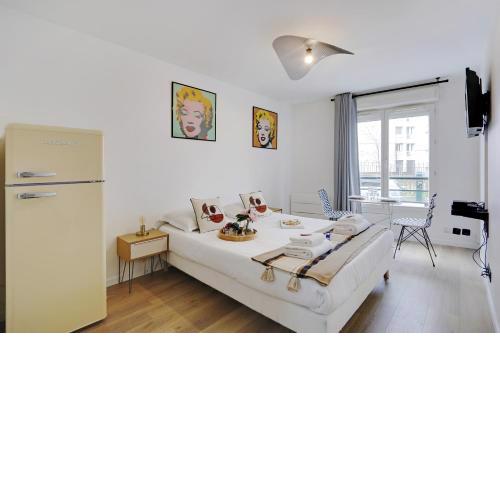 Buttes Chaumont - Sunny 2P apartment
