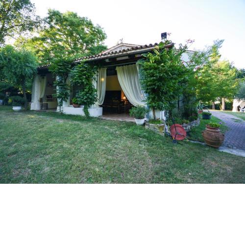 C Bianca country house in Montefiore Conca