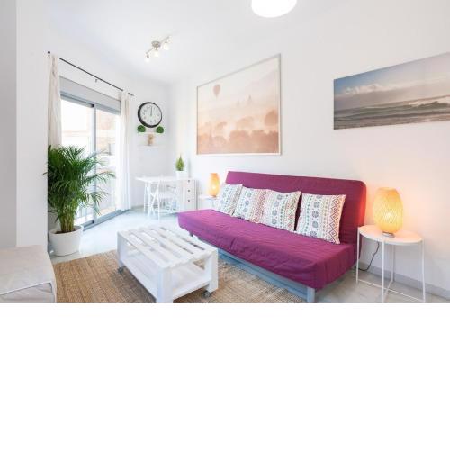 C17 - Friendly Studio Close to Town 3