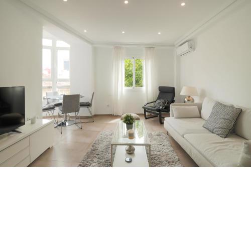 C7 - Roomy New 3 Bedroom apartment