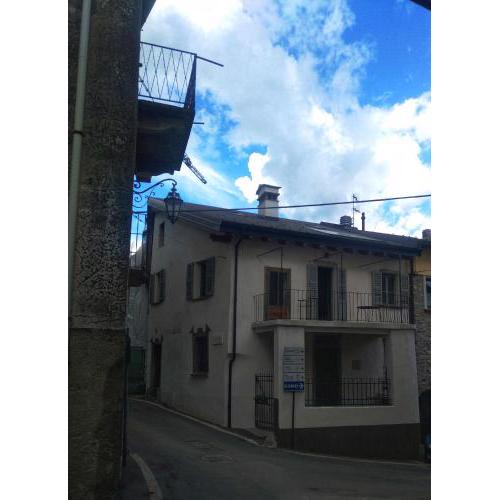 Ca' Brue` Antica casa di paese restaurata in bioedilizia