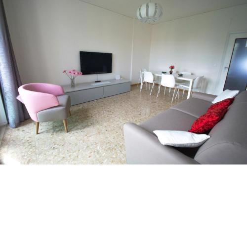 Cà Rosa apartment canal view