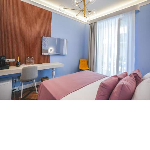 Cafè Latino Suites
