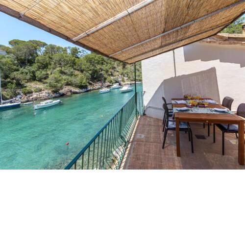 Cala Figuera Villa Sleeps 4