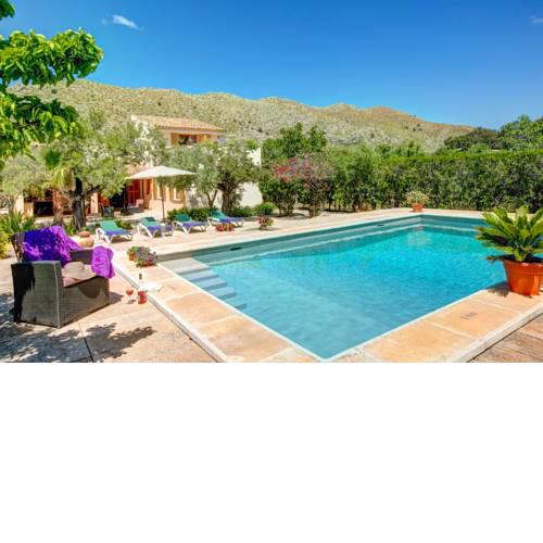 Cala San Vicente Villa Sleeps 4