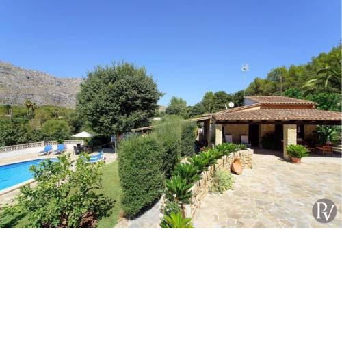Cala San Vicente Villa Sleeps 6 Pool Air Con WiFi