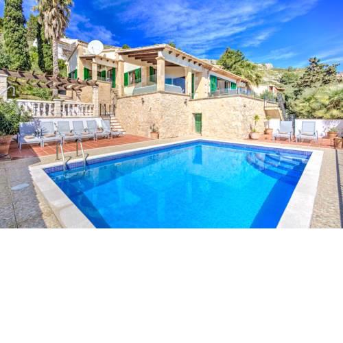 Cala San Vicente Villa Sleeps 8 Pool WiFi T400612