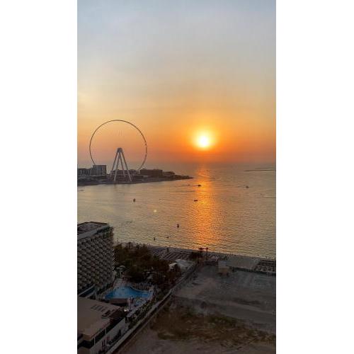 California Hostel Dubai Beach