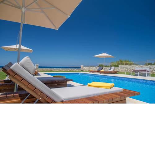 Callisto Seaside Homes & Suites
