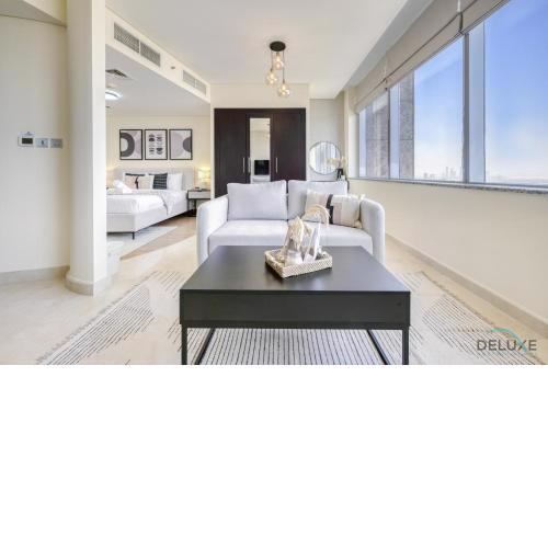 Calm Studio at Sky Gardens DIFC by Deluxe Holiday Homes