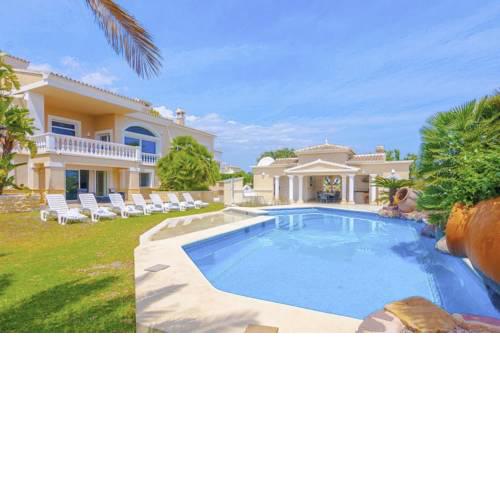 Calpe Villa Sleeps 12 with Pool and Air Con
