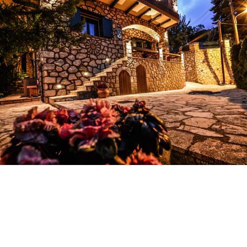Camelia Suites