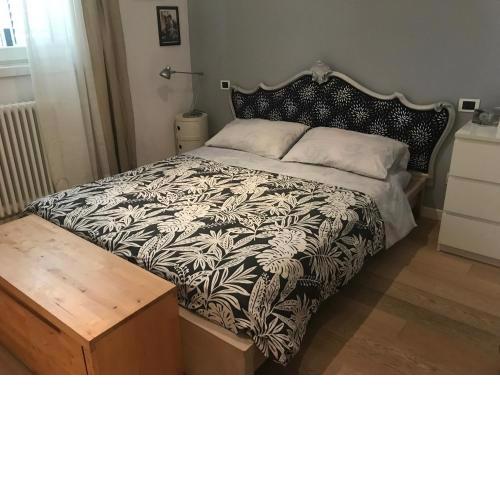 camera con bagno privato e parcheggio