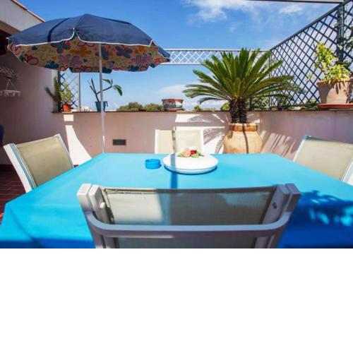 Camera con Terrazza e Vista su Villa Malfitano