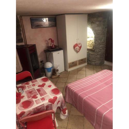 Camera matrimoniale in relax per 2 persone da Cinzia