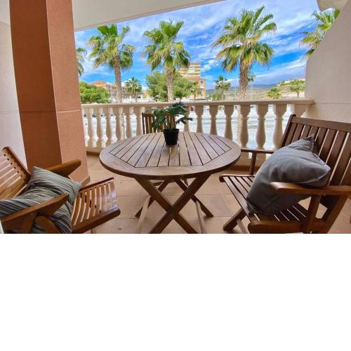 Campello Apartamento primera Línea de Playa 2-4 pax Inmobiliaria Leo