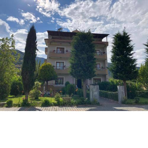 Camping Hotel Herges