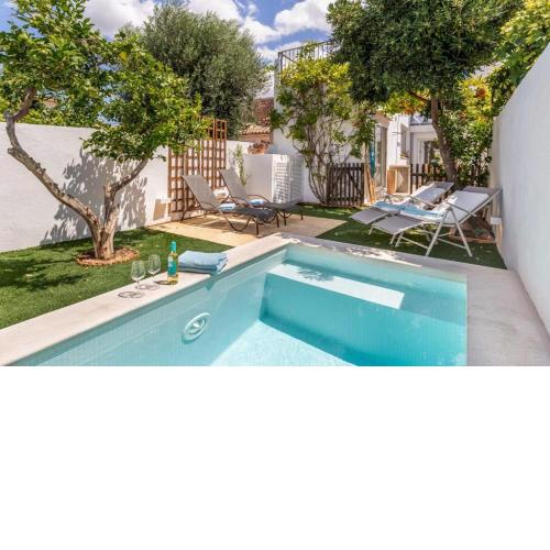 Can Miquel Beautiful family house with pool next to the beach - a48642
