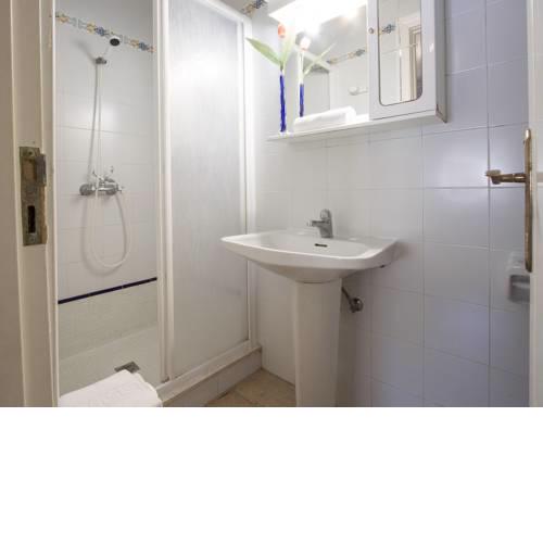 Can Suavet Dos - a great 3 bedroom villa with AC and private pool 15 mins walk to supermarket