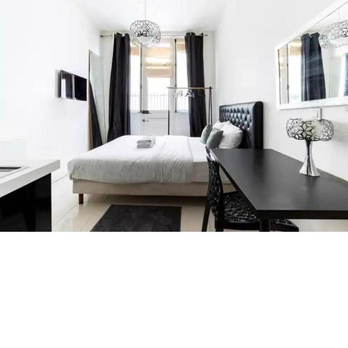 Canal St Martin : Charming Cosy Studio