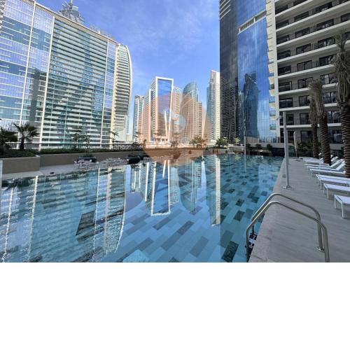 Canal View 1BR in Business Bay by EasyGo