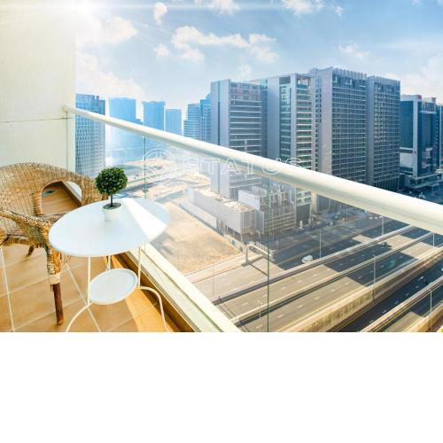 Canal View Studio Oasis in the Heart of Downtown