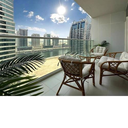 Canal Views, Business Bay Luxury 1BDR Retreat