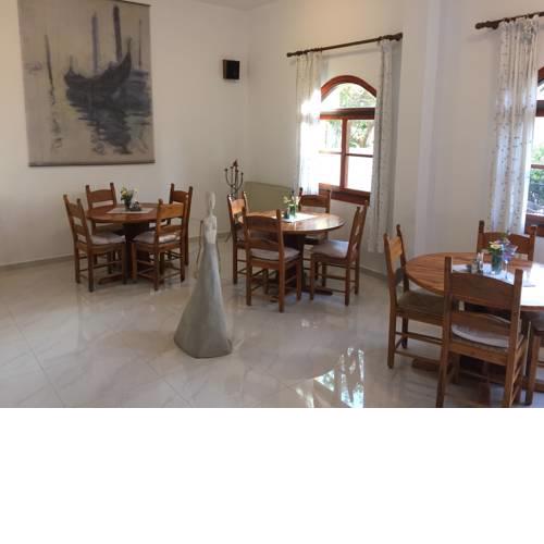 Candia Hotel