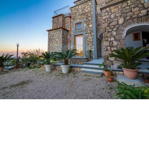 Capri Room in Villa - AirHome®