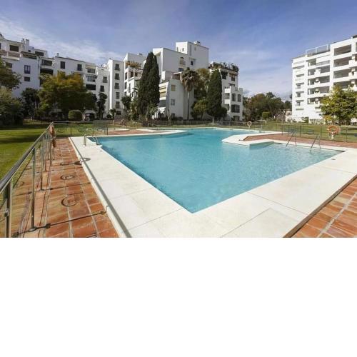 Caprichoso apartamento en el corazon de Puerto Banus