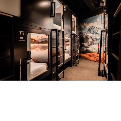 Capsule Hotel - Alpine Garden Zurich Airport
