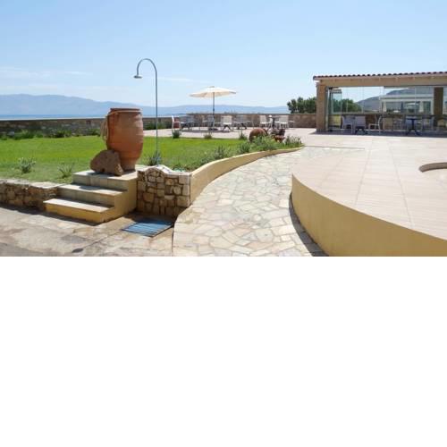 Captain Beach Apartments