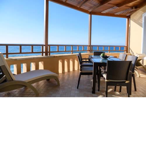 Captain's House Traditional Hotel-Apartments & Suites